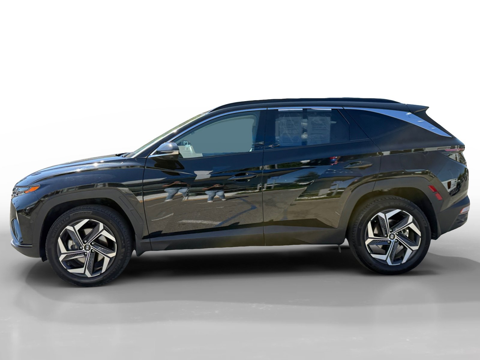 2024 Hyundai Tucson Hybrid Limited photo 2