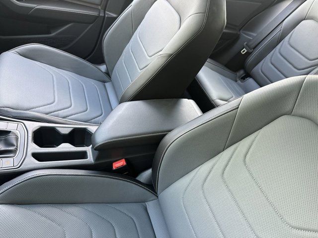 2025 Volkswagen Jetta 1.5T SEL photo 12