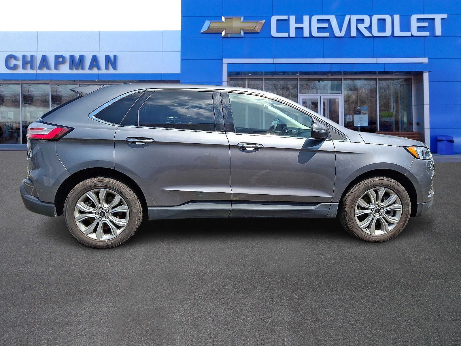 2024 Ford Edge Titanium photo 6