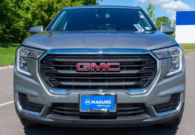 2023 Gmc Terrain SLE photo 3