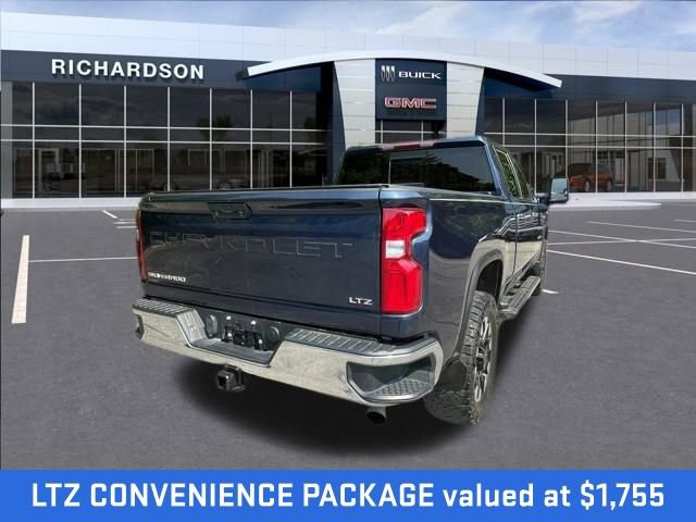2021 Chevrolet Silverado 2500HD LTZ photo 3