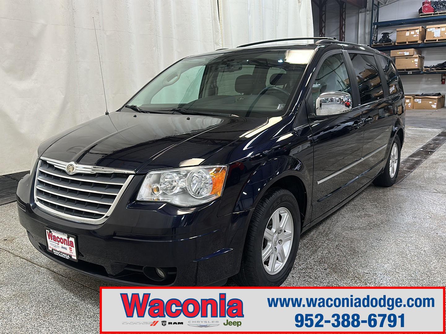 2010 Chrysler Town & Country