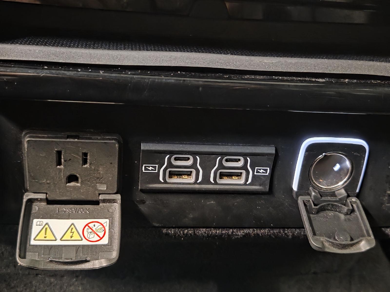 2024 Jeep Wagoneer L Series II Carbide photo 40