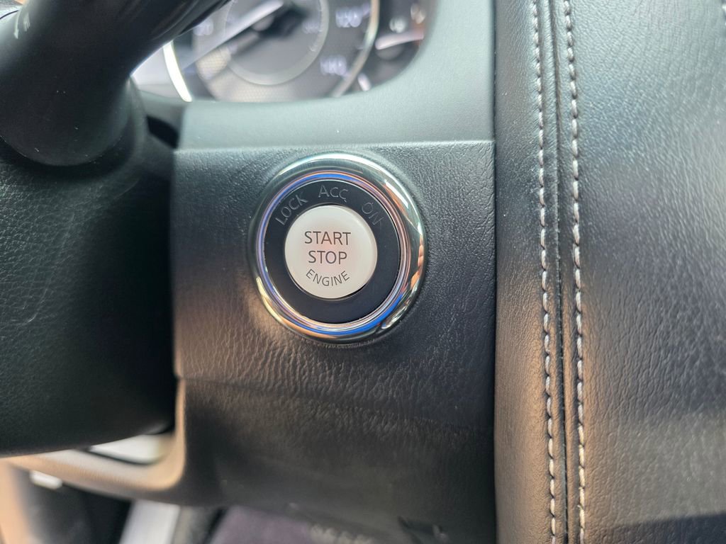 2020 Nissan Armada SL photo 19