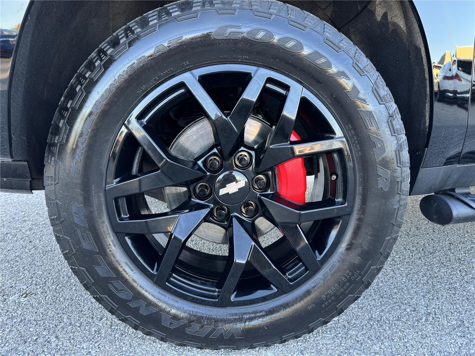 2022 Chevrolet Tahoe Z71 photo 2