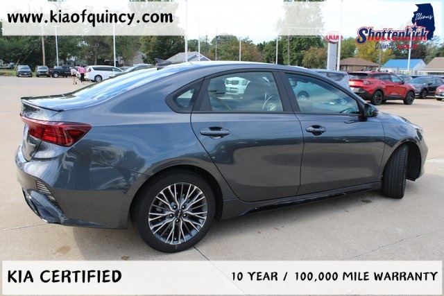 2024 Kia Forte GT-Line photo 4