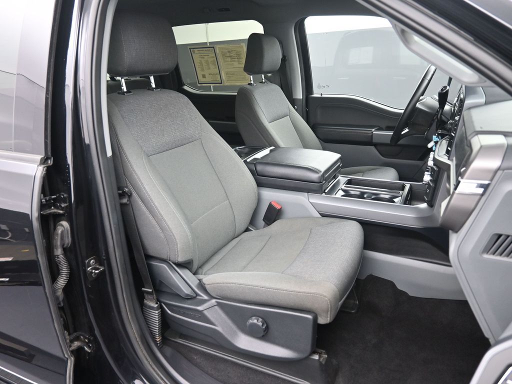 2024 Ford F-150 XLT photo 45