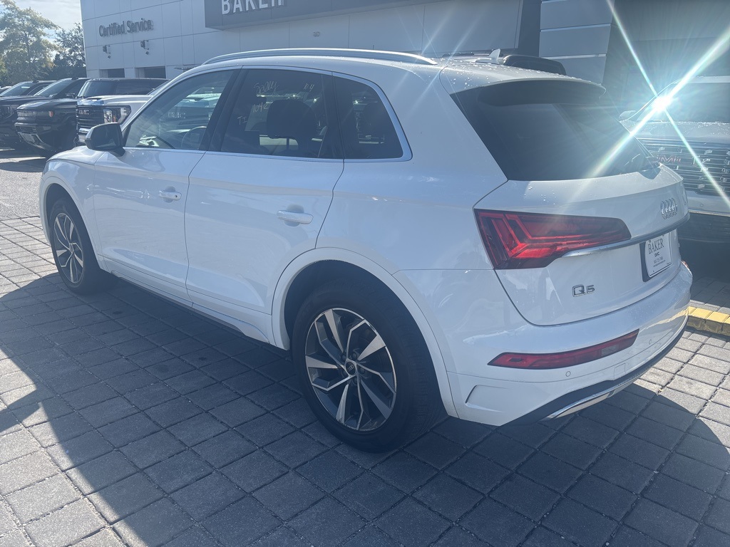 2021 Audi Q5 Premium 45 TFSI photo 2
