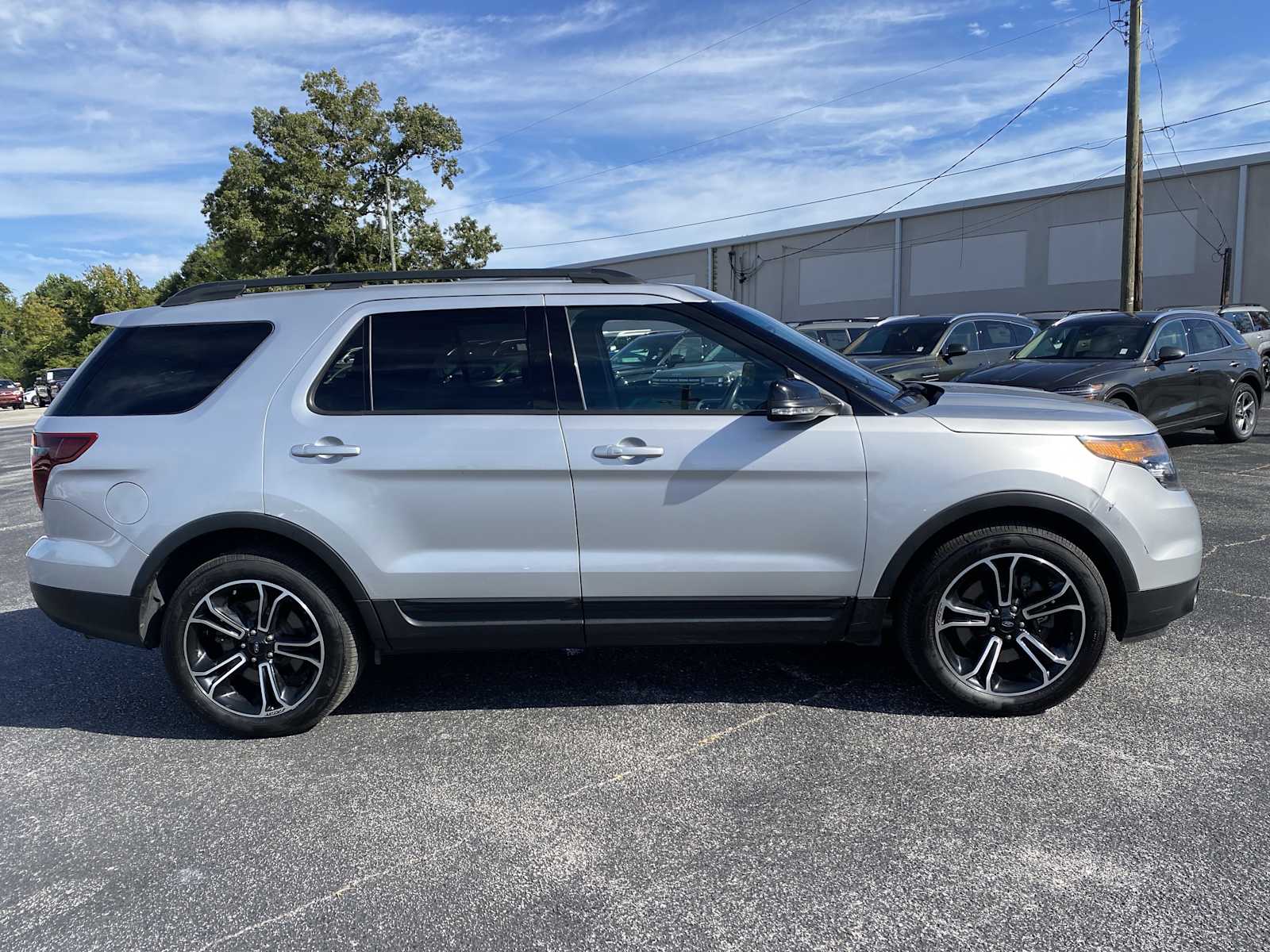2015 Ford Explorer Sport photo 3