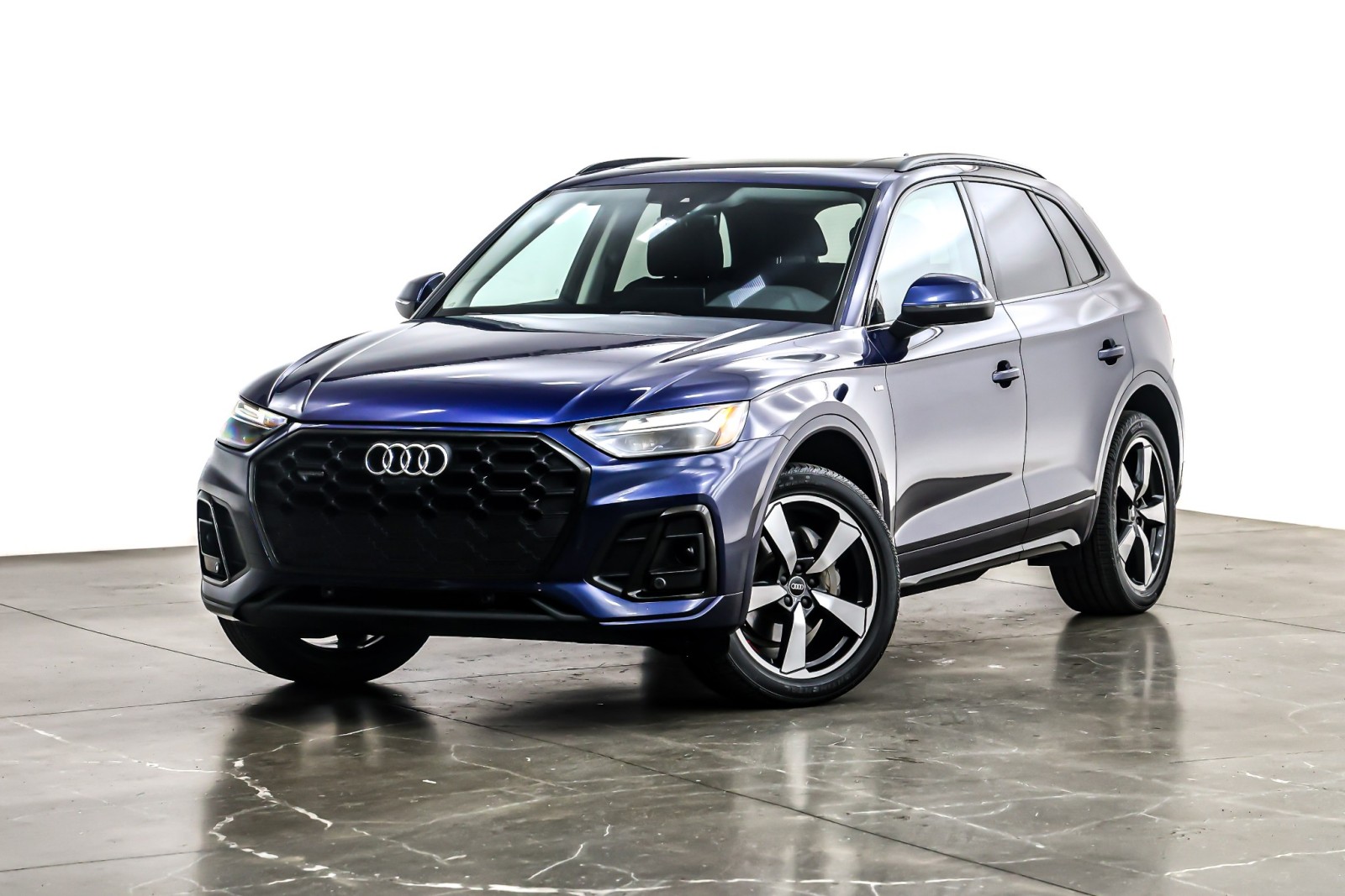 2023 Audi Q5 Premium Plus's photo