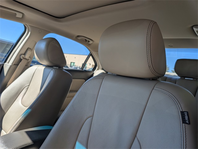 2011 Ford Fusion SEL photo 9