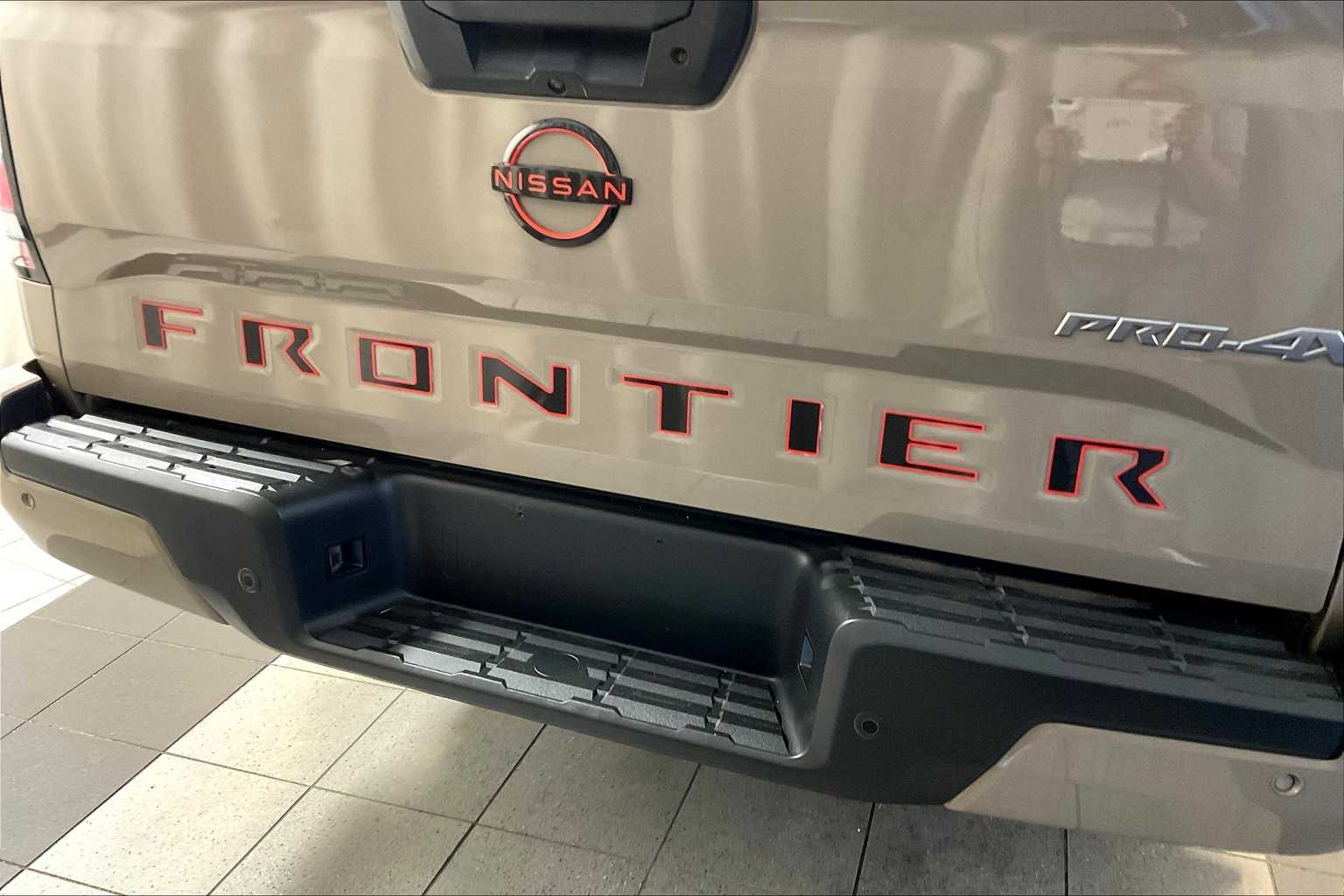 2022 Nissan Frontier PRO-4X photo 27