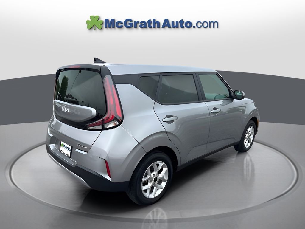 2024 Kia Soul LX photo 6