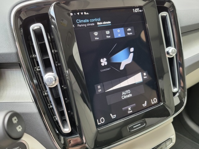 2022 Volvo XC40 T5 Inscription photo 39