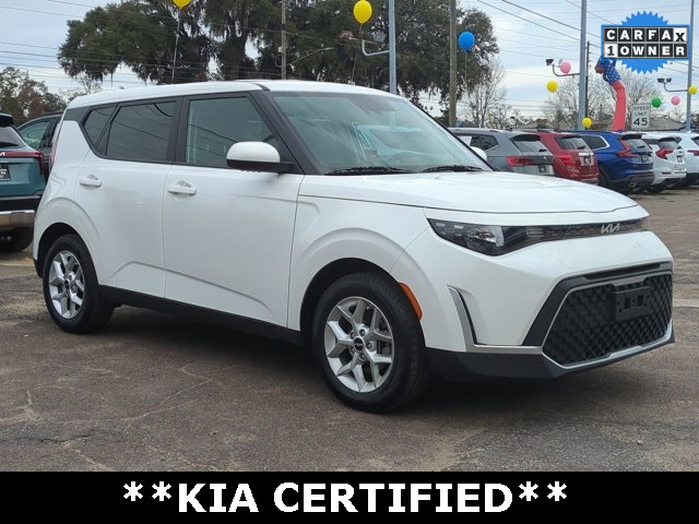 2024 Kia Soul LX's photo