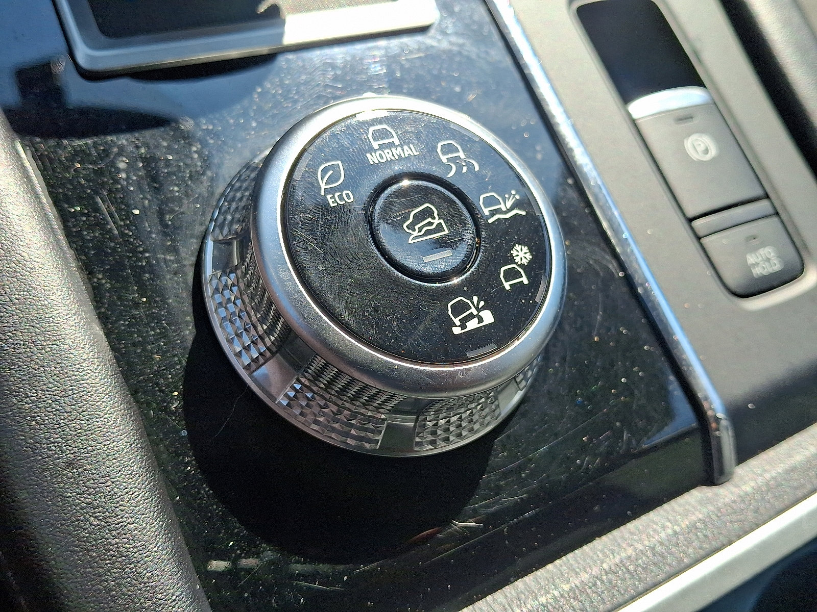 2024 Mitsubishi Outlander SE photo 19