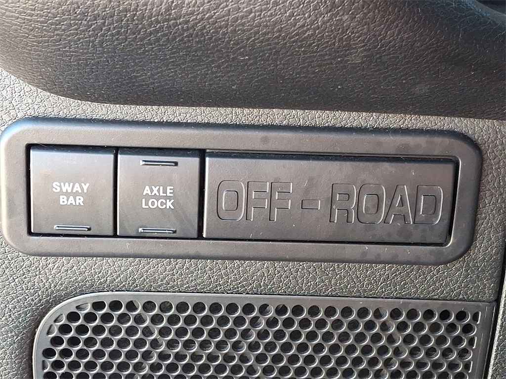 2016 Jeep Wrangler Unlimited Rubicon photo 23