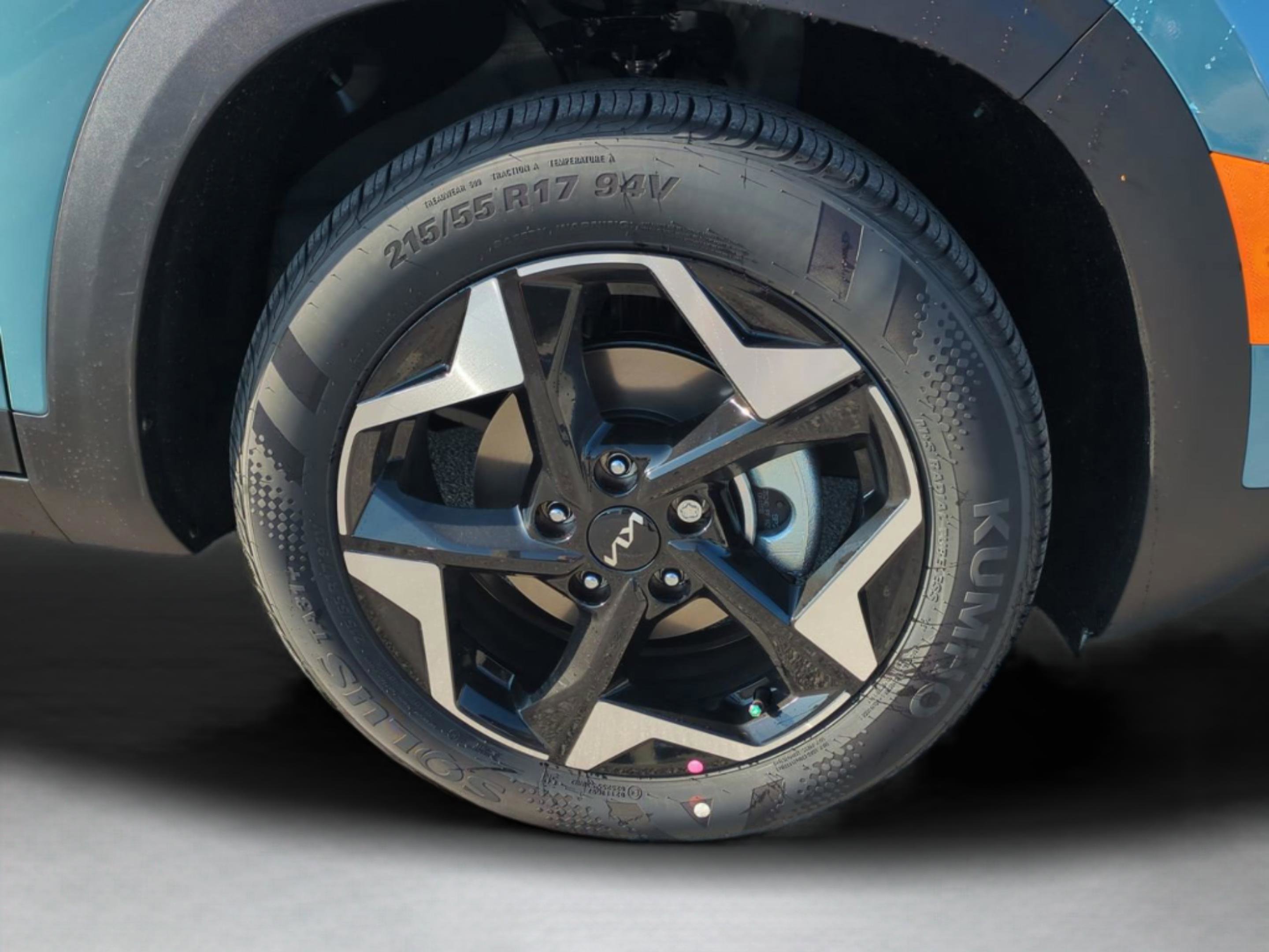2026 Kia Seltos EX photo 9