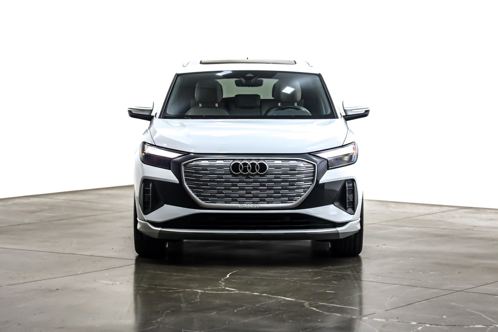 2024 Audi Q4 E-tron Premium 40 photo 2