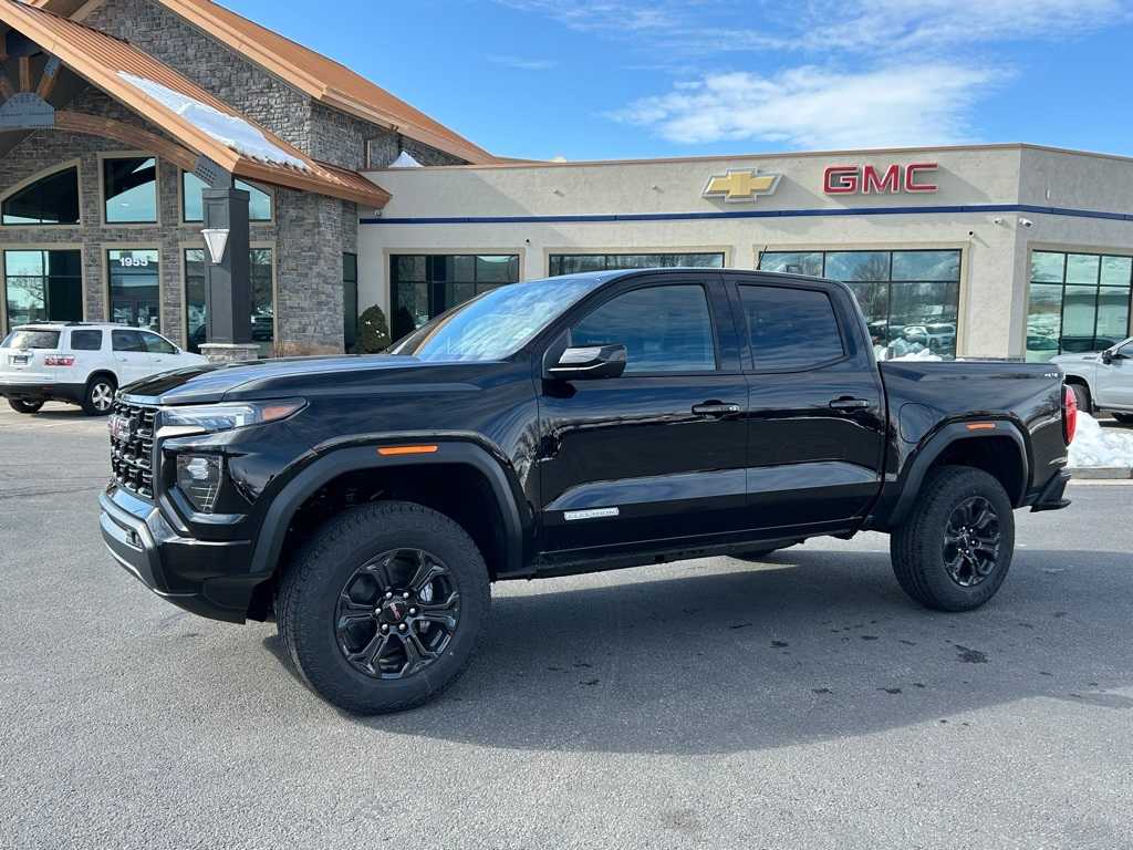 2025 GMC Canyon Elevation's photo