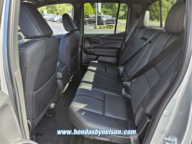 2025 Honda Ridgeline TrailSport photo 5