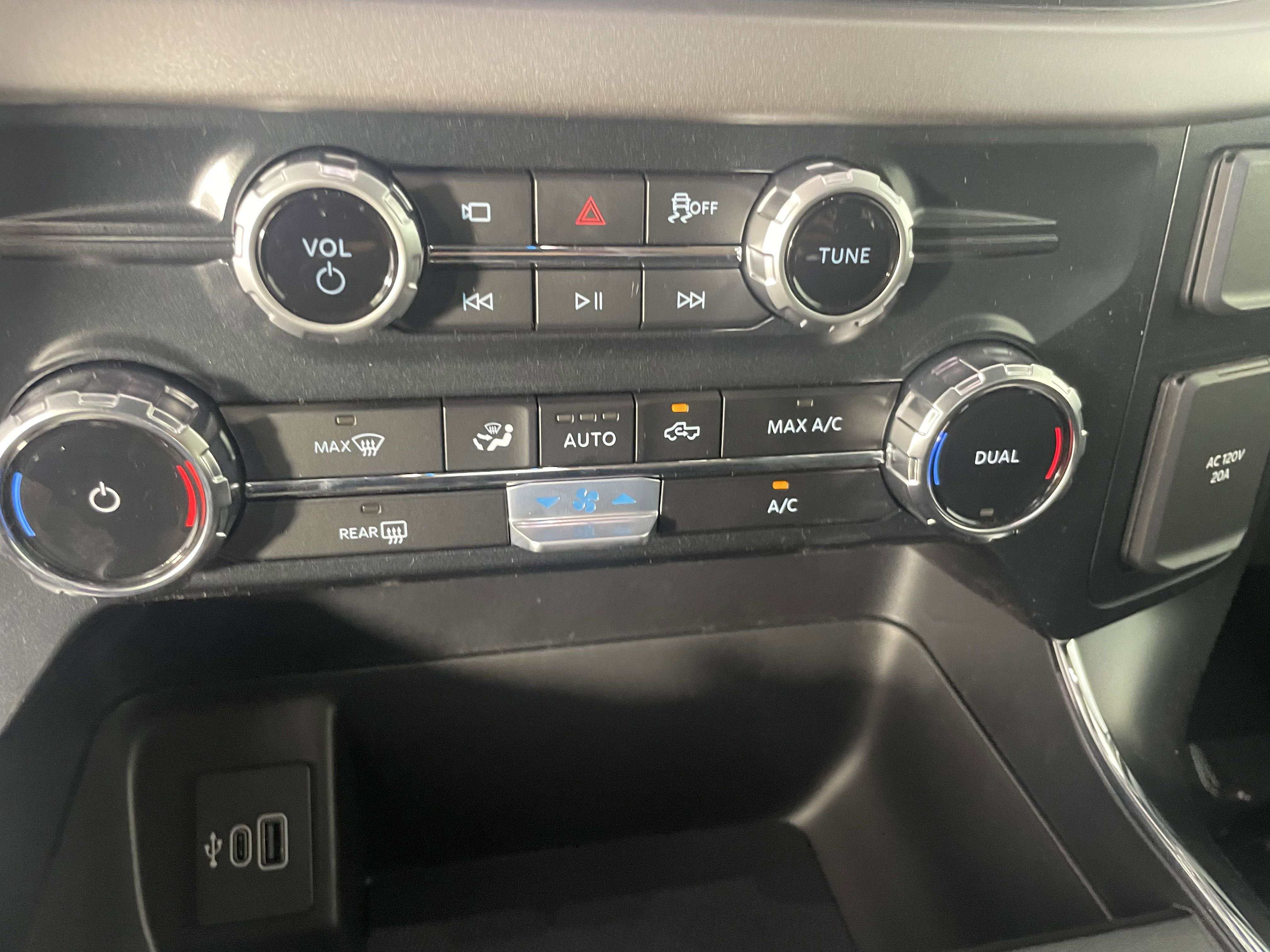2025 Ford F-150 XL photo 9
