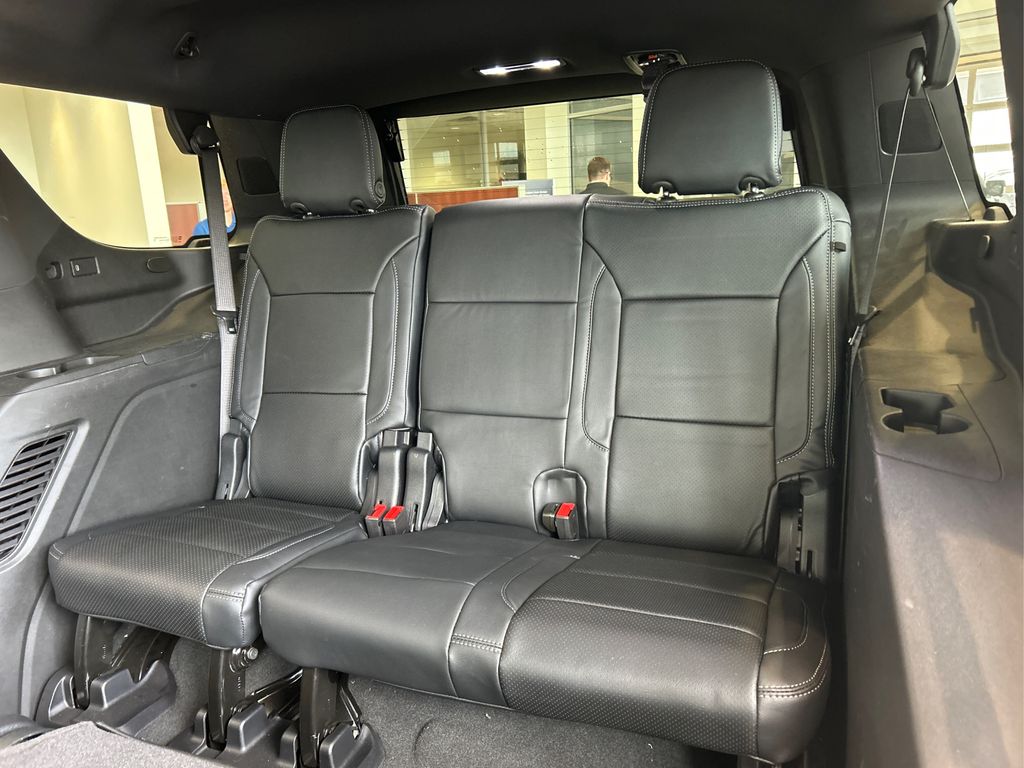 2025 Chevrolet Tahoe LS photo 38