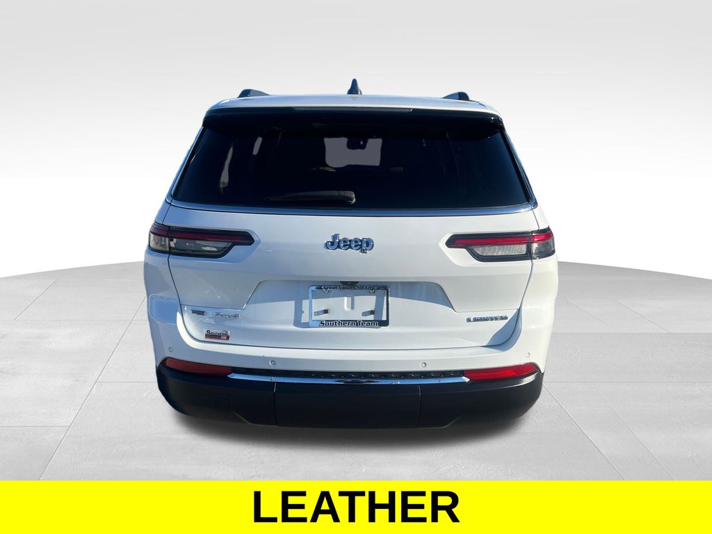 2022 Jeep Grand Cherokee Limited photo 3