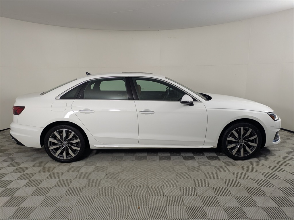 2021 Audi A4 40 Premium Quattro photo 3