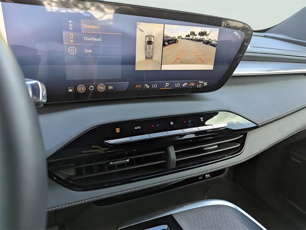 2025 Buick Enclave Sport Touring photo 9