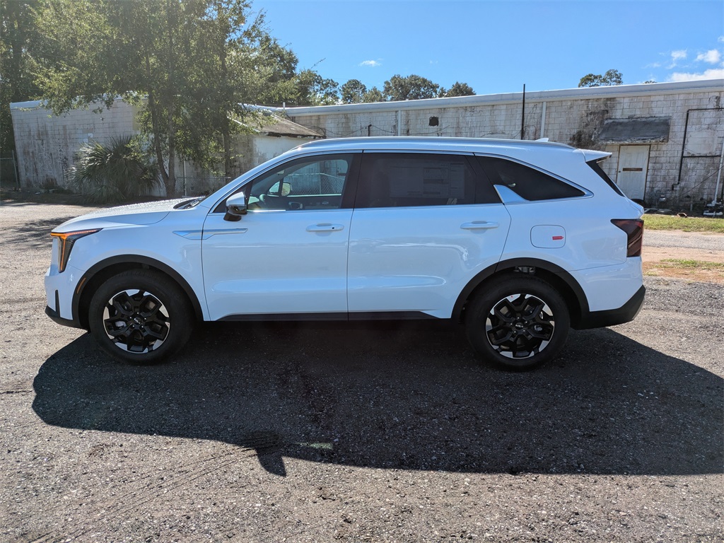 2026 Kia Sorento S photo 2