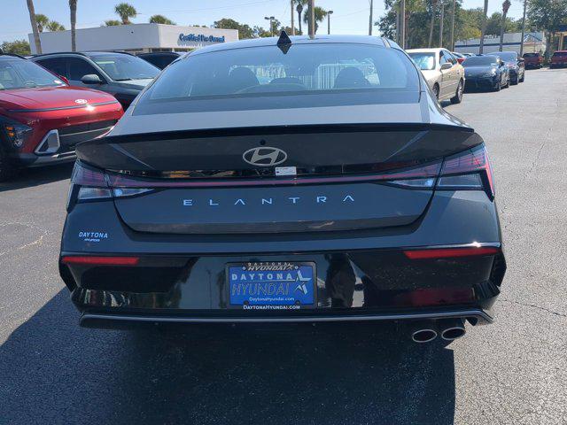 2025 Hyundai Elantra N Line photo 4