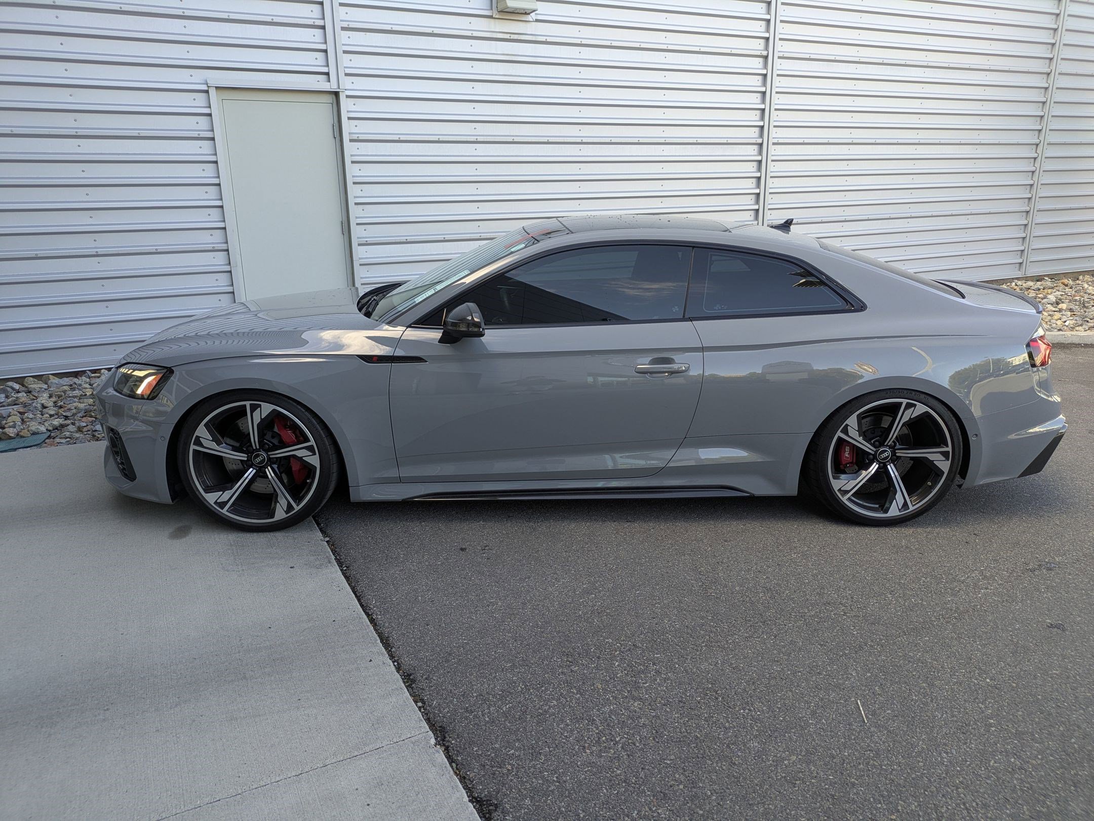 2021 Audi RS 5 photo 2