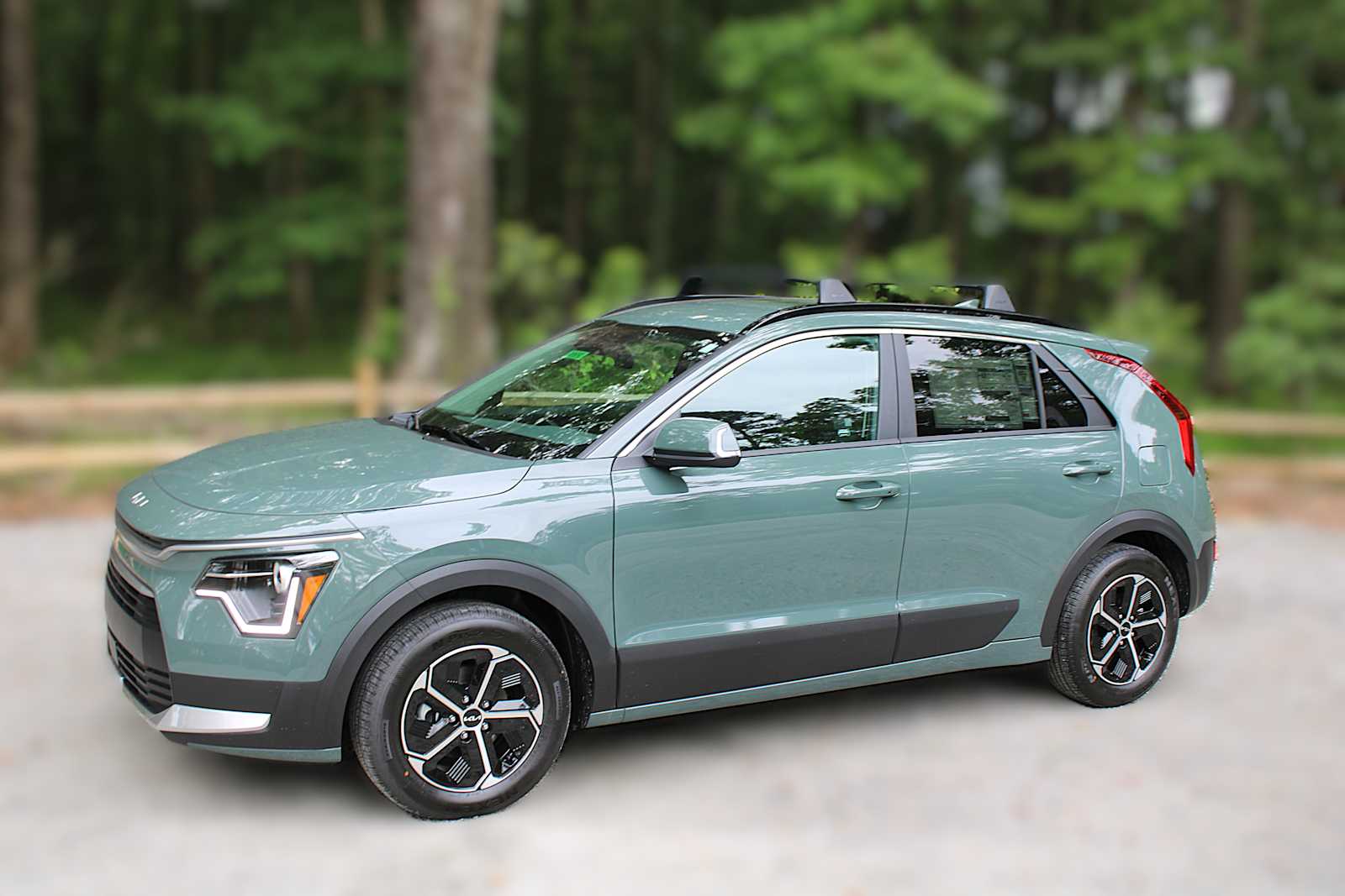 2025 Kia Niro EX photo 3