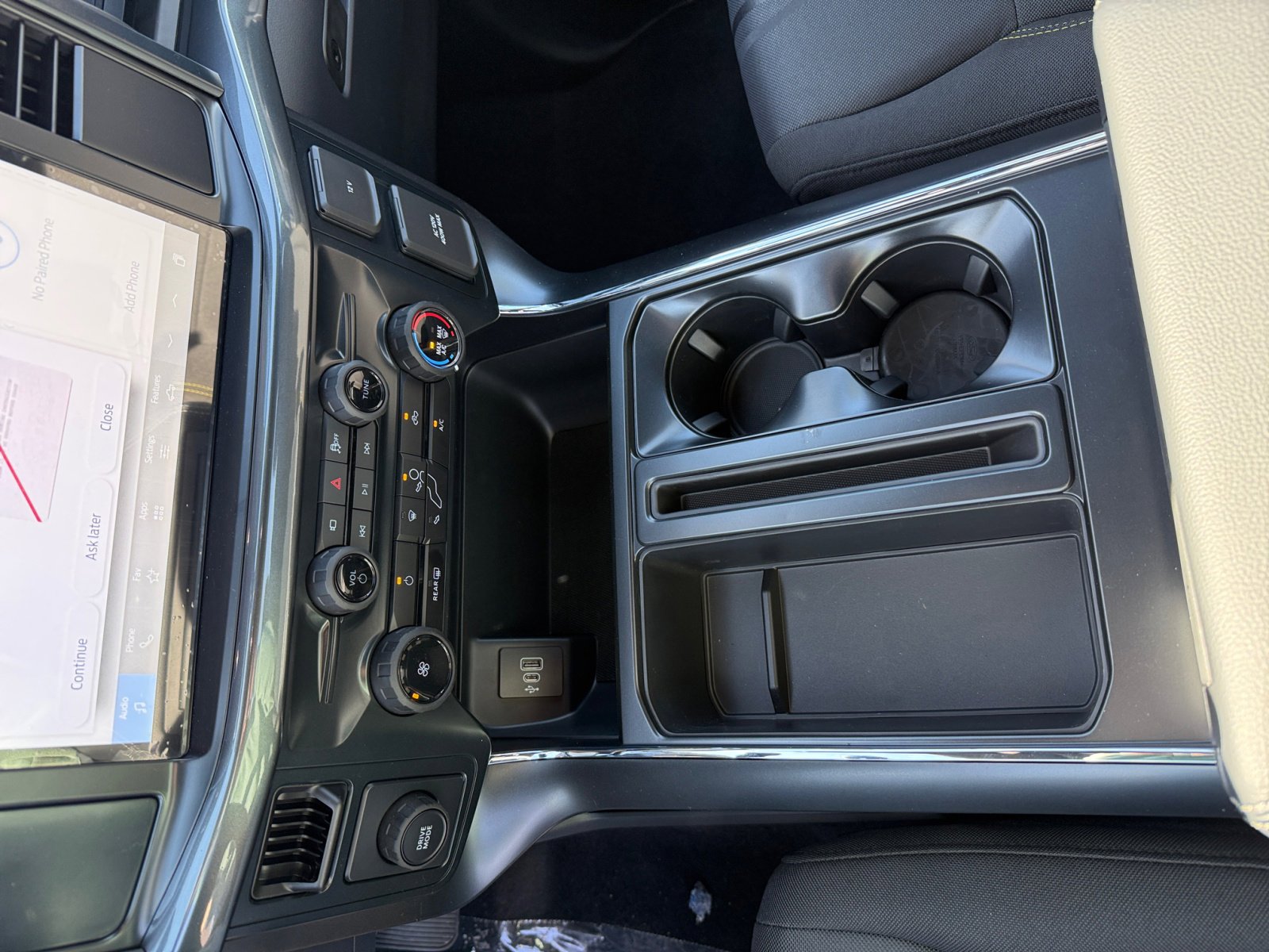 2025 Ford F-150 STX photo 11