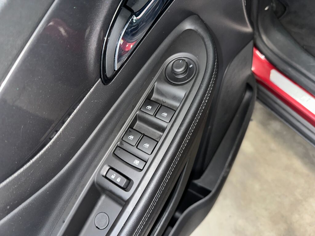 2020 Buick Encore Preferred photo 4