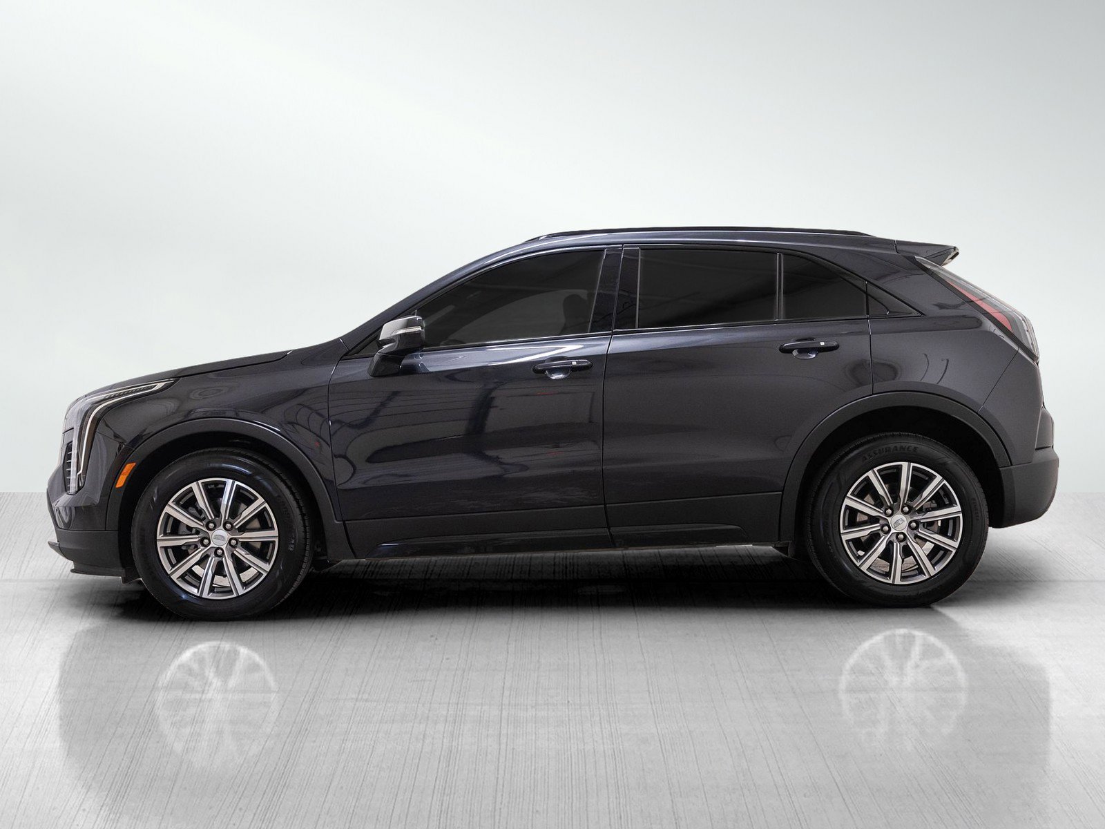 2023 Cadillac XT4 Sport photo 3