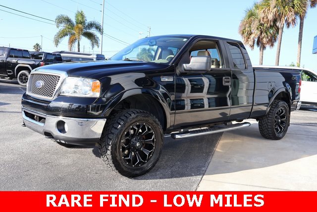 2008 Ford F-150 FX4 photo 4
