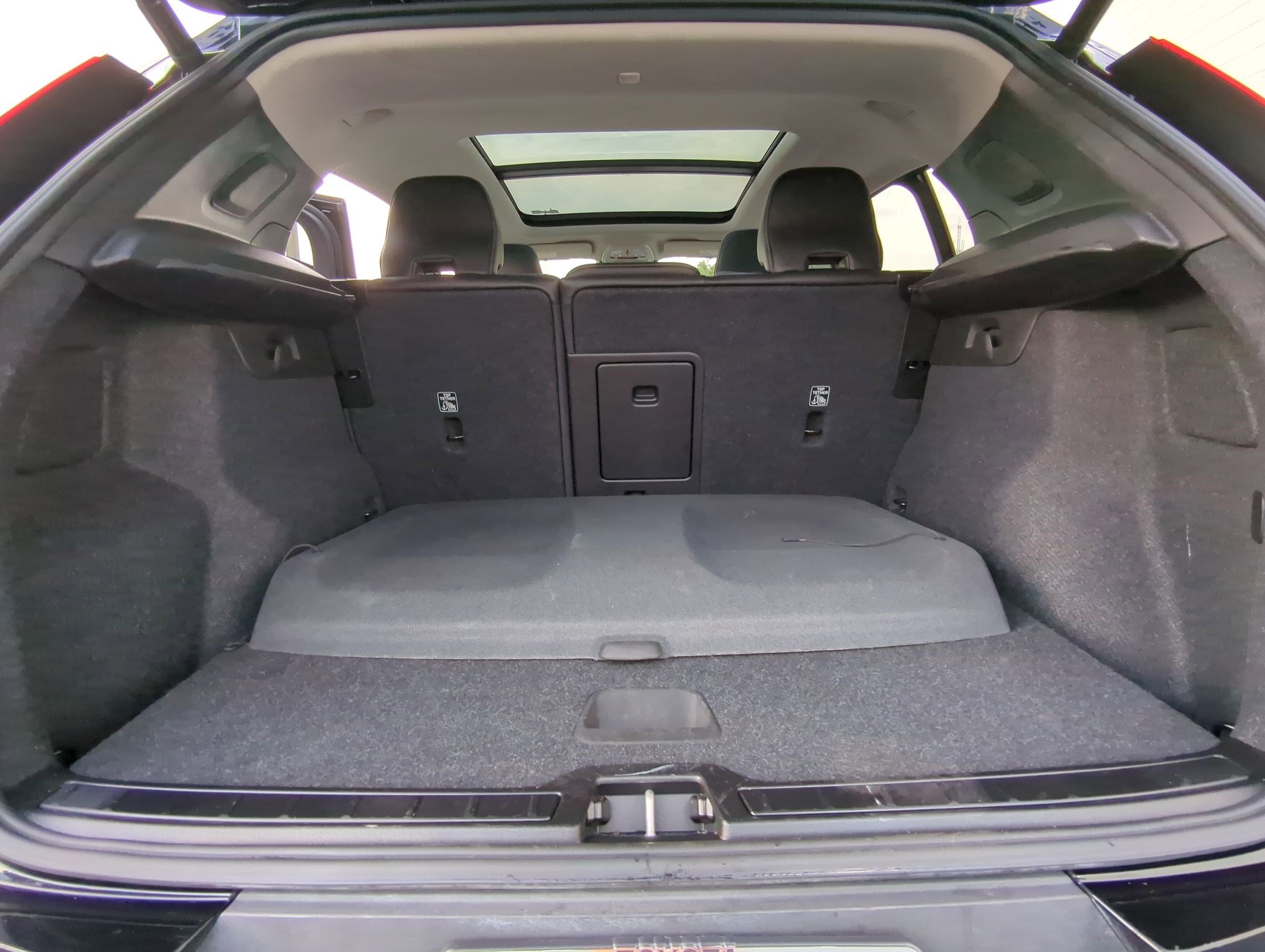 2024 Volvo XC40 Core photo 29