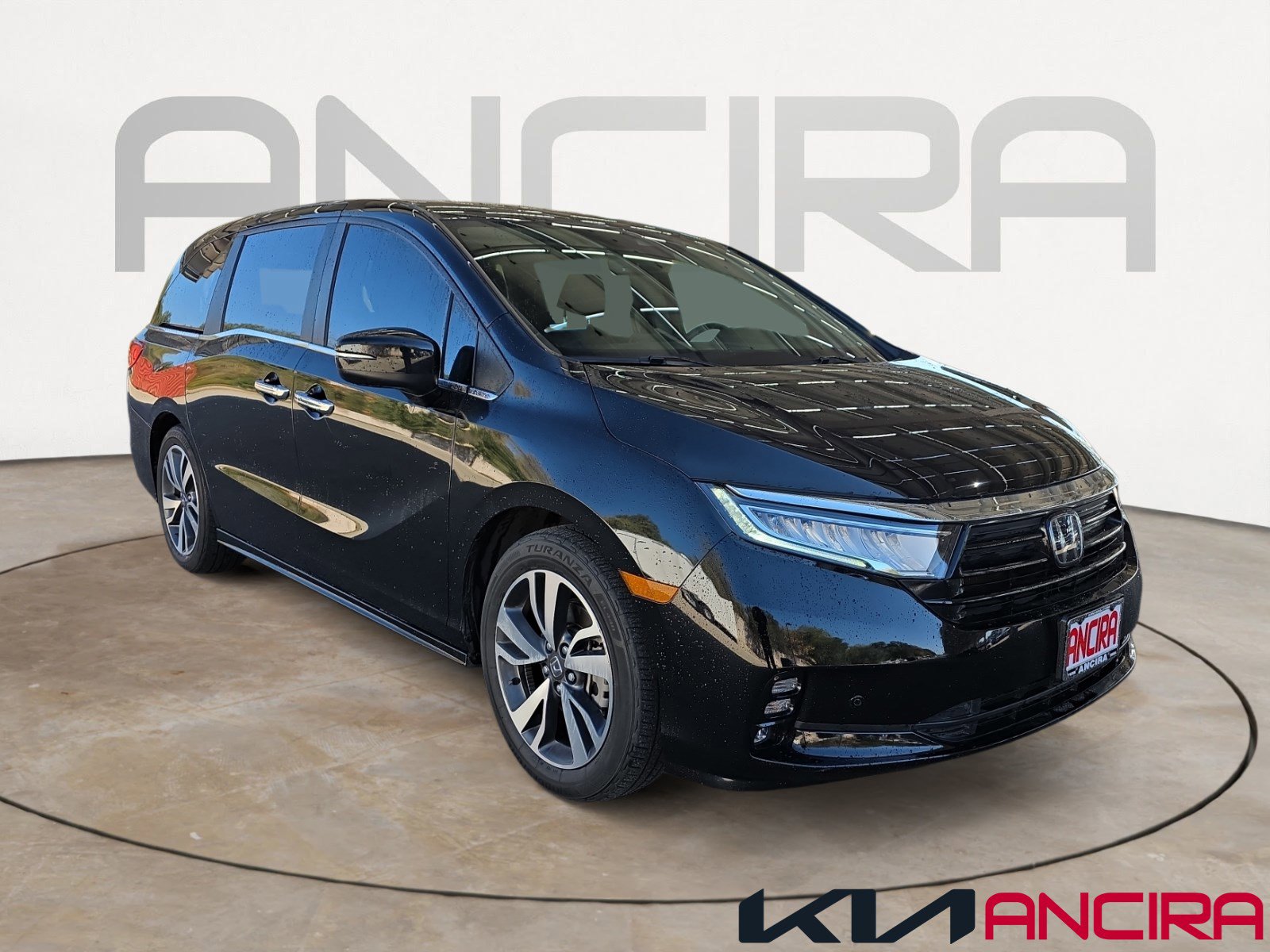 2022 Honda Odyssey Touring's photo
