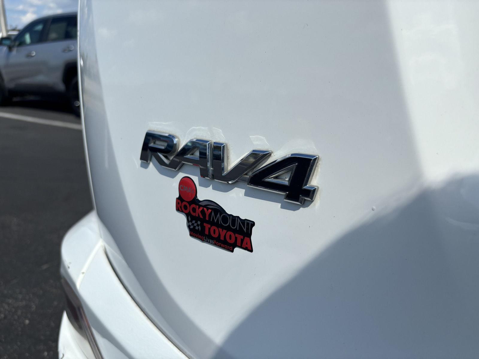2018 Toyota RAV4 Adventure photo 39
