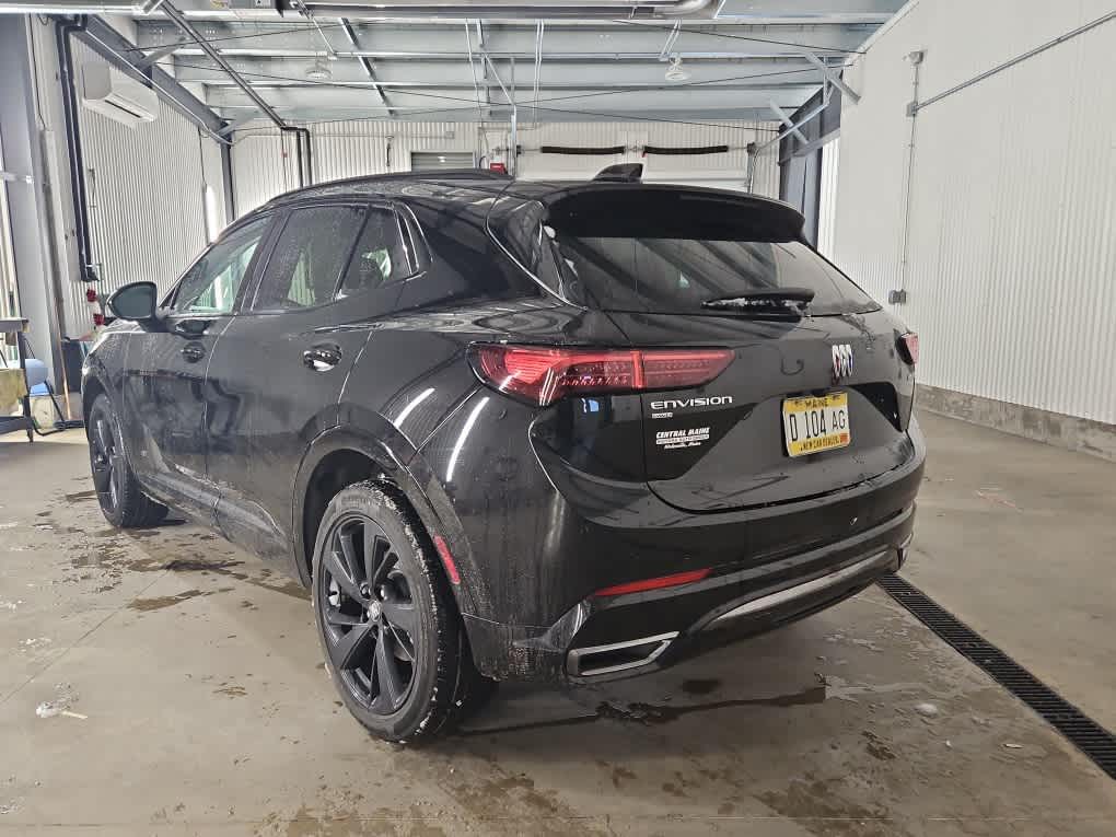 2025 Buick Envision Sport Touring photo 4