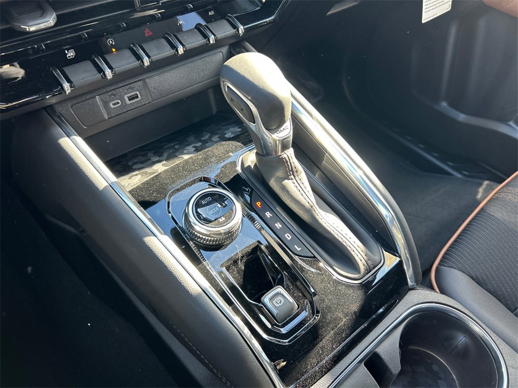 2026 GMC CANYON - Image 24