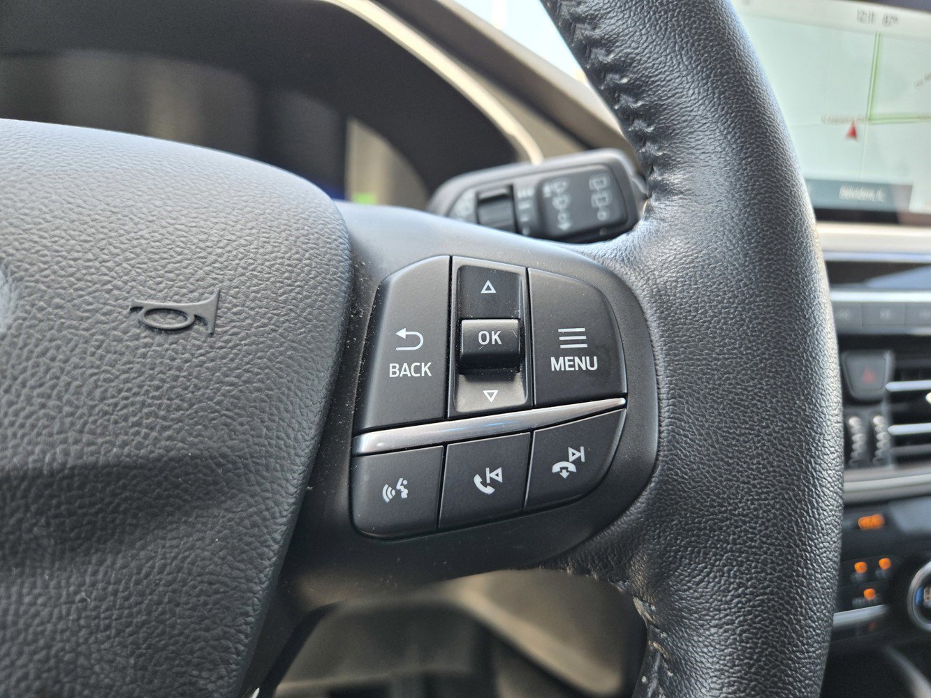 2020 Ford Escape SE Sport Hybrid photo 19
