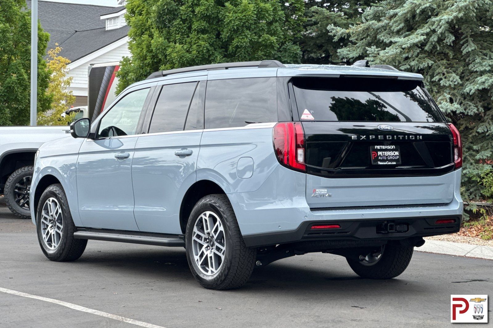 2025 Ford Expedition photo 5