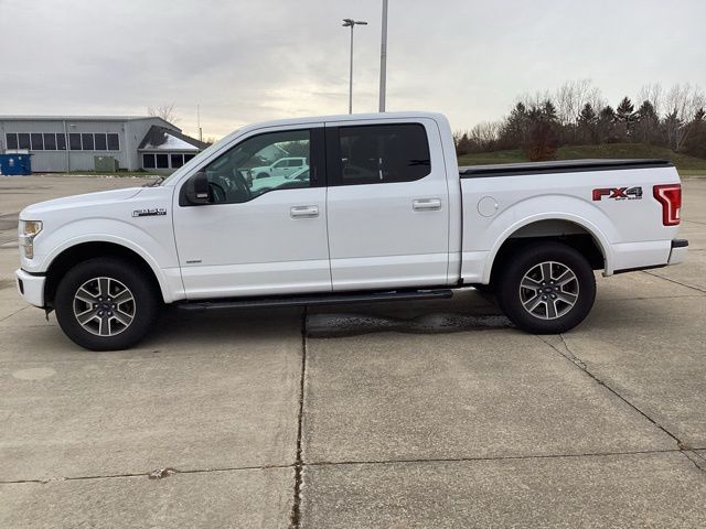 2015 Ford F-150 XLT photo 2