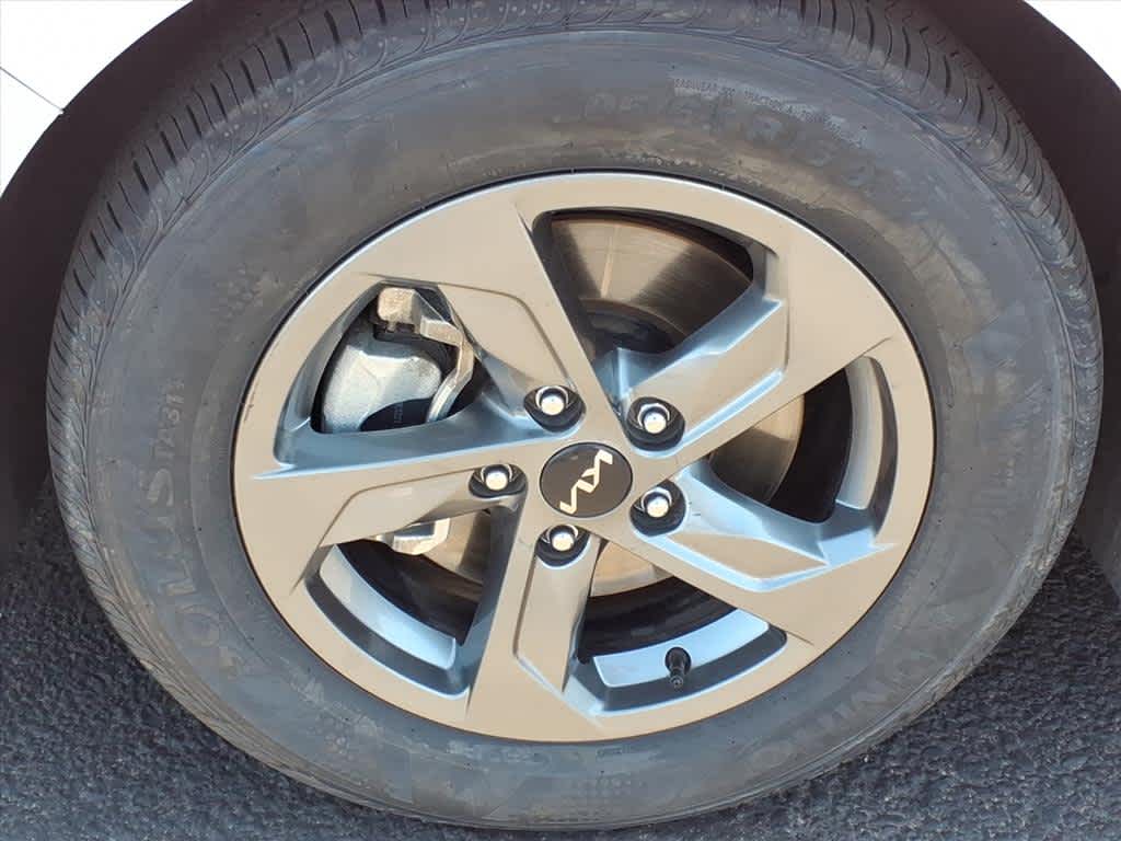 2022 Kia K5 LXS photo 13