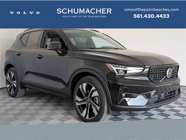 2026 Volvo XC40 Plus's photo