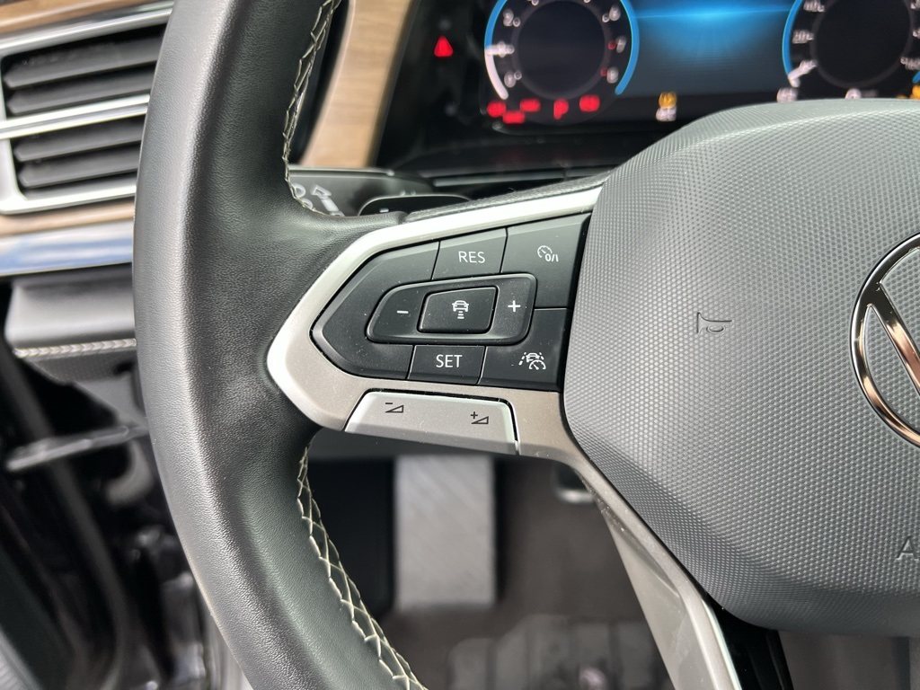2024 Volkswagen Atlas SE Technology photo 14