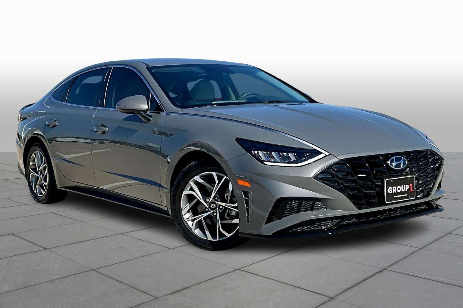 2023 Hyundai Sonata SEL photo 2